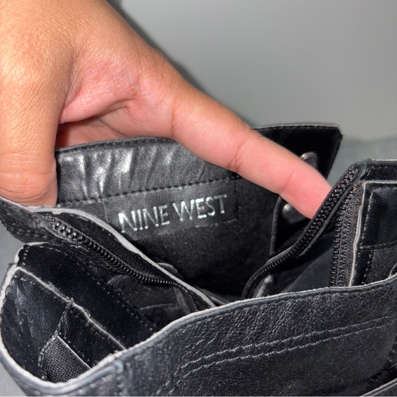 Nine West Black Leather Combat Boots VTG - Picture 2 of 3